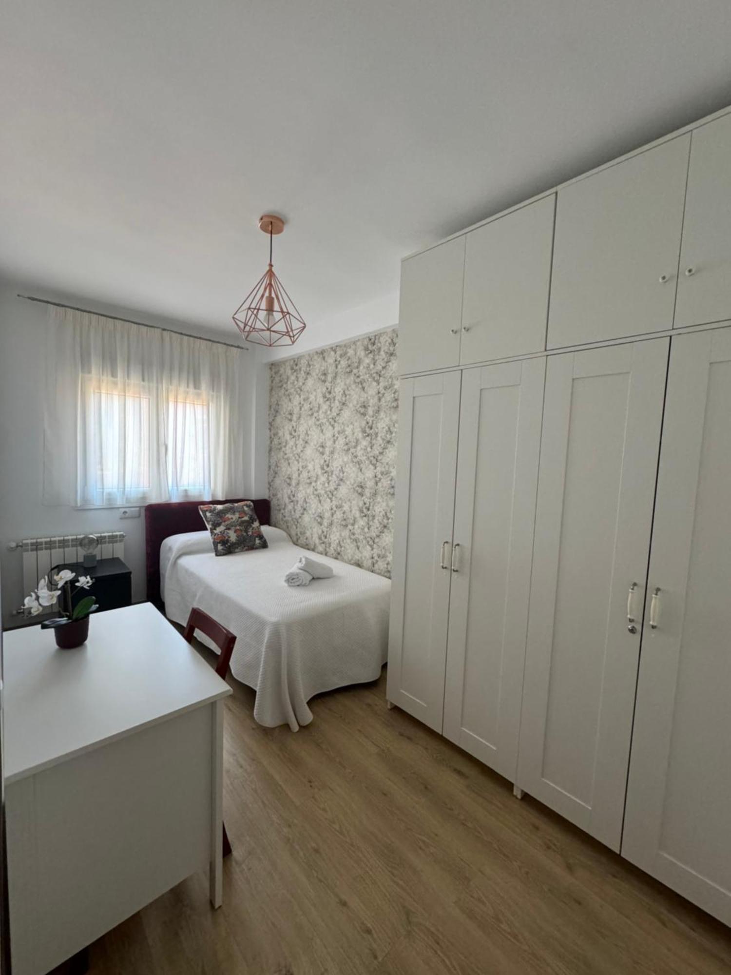 Apartament Alcala Luxury Piso Completo De 80M Alcalá de Henares Zewnętrze zdjęcie